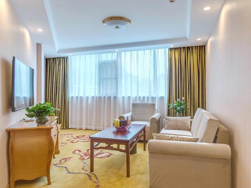 Vienna Hotel Guilin Airport Road Rongshan Exterior photo