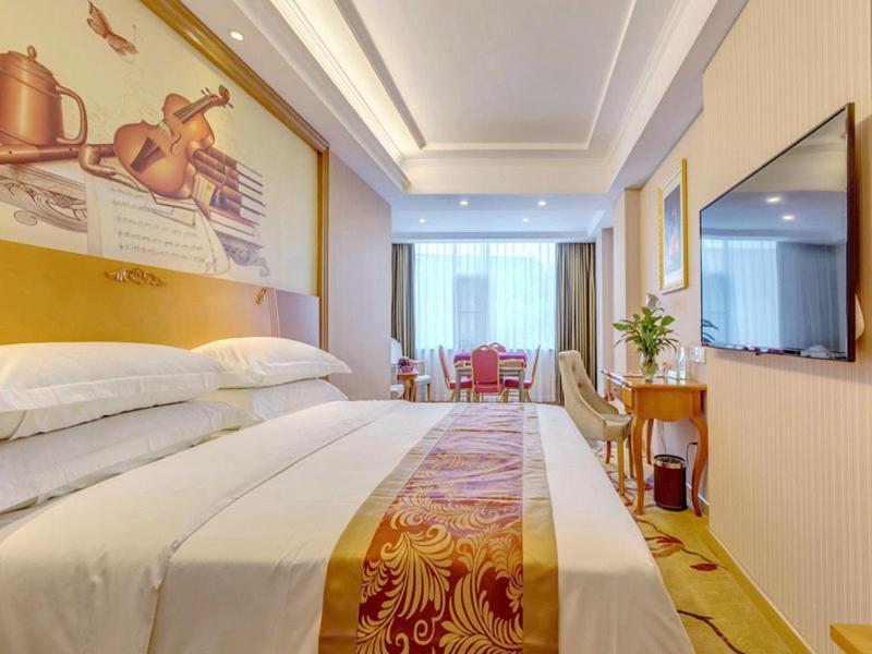 Vienna Hotel Guilin Airport Road Rongshan Exterior photo